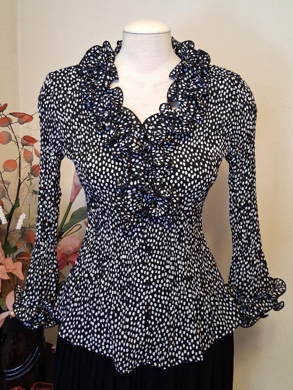 NWOT NESS Women’s Luxury Ruffle Pleated Blouse Polka Dots Button Down Shirt 10
